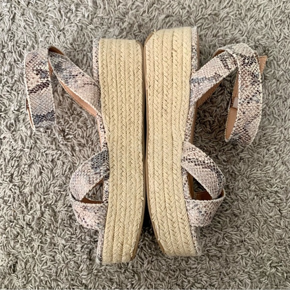 Chinese Laundry Zala espadrille/wedge platform sandals, snake print size 8.5/39 - Picture 7 of 9